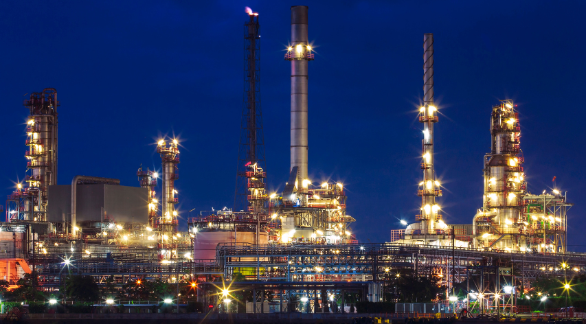 Why Refineries Use Chemical Decontamination During Turnarounds